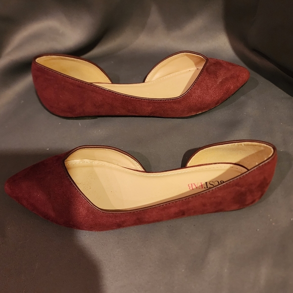 Just Fab Red Suede Flats - Picture 4 of 7